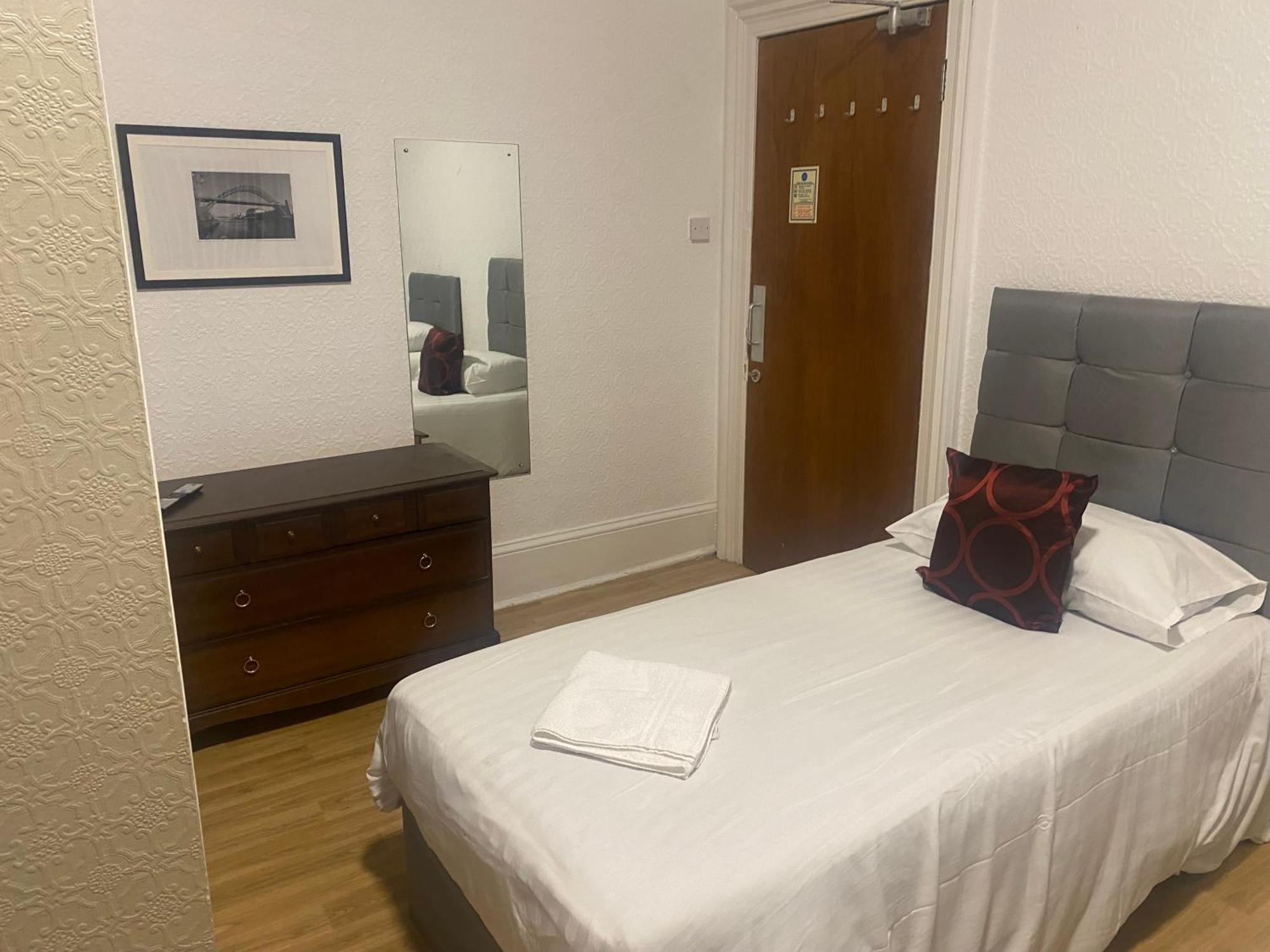Clifton Hotel Newcastle 客房 照片